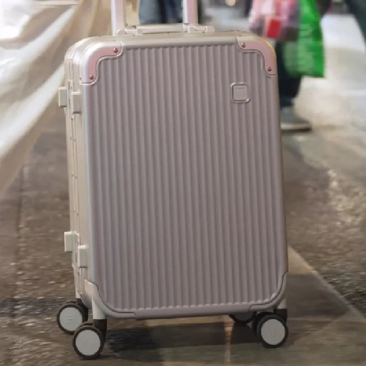 ICON-Vintage Cabin Suitcase